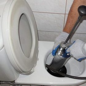 Thông tắc bồn cầu Hoàng Mai